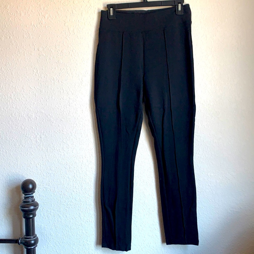 Kendall + Kylie dress leggings size M